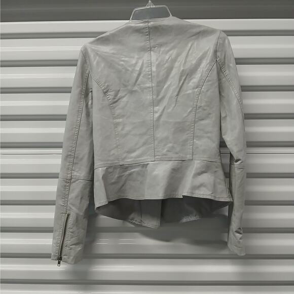 Dolce Cabo Womens Moto Jacket Medium Light Gray Faux Leather Biker Zip Pockets - Picture 3 of 10
